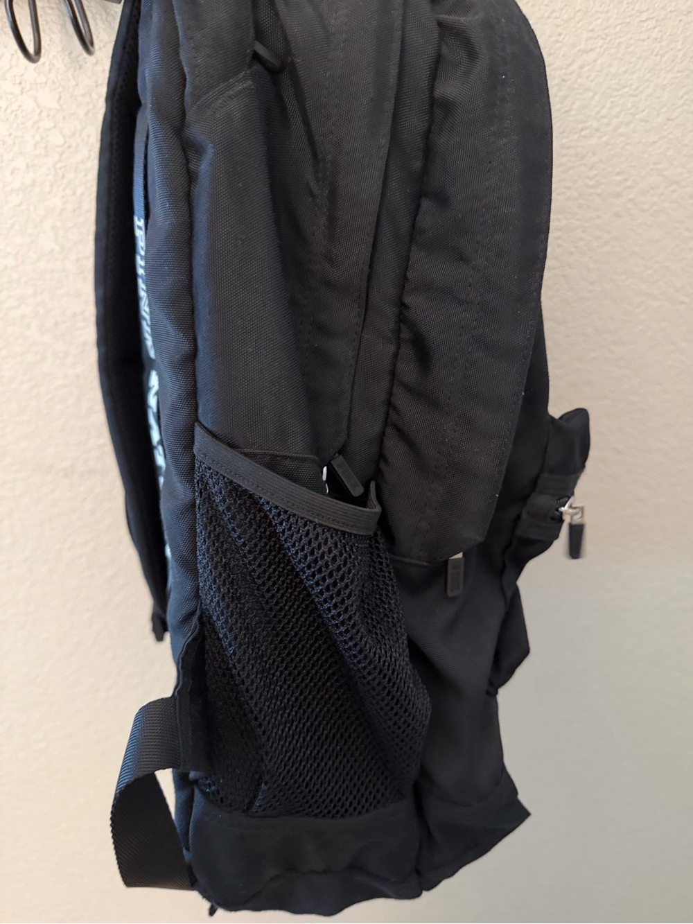 Victoria's Secret PINK Black Logo Backpack with multiple compartments. LIKE NEW - Picture 3 of 9